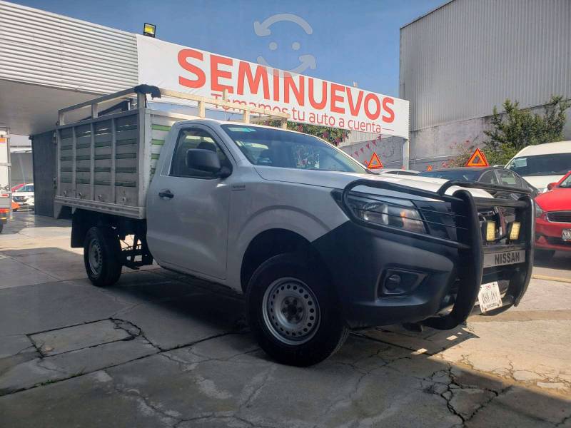 NISSAN NP300 ESTACAS DH AC PAQ SEG TM  en Azcapotzalco,