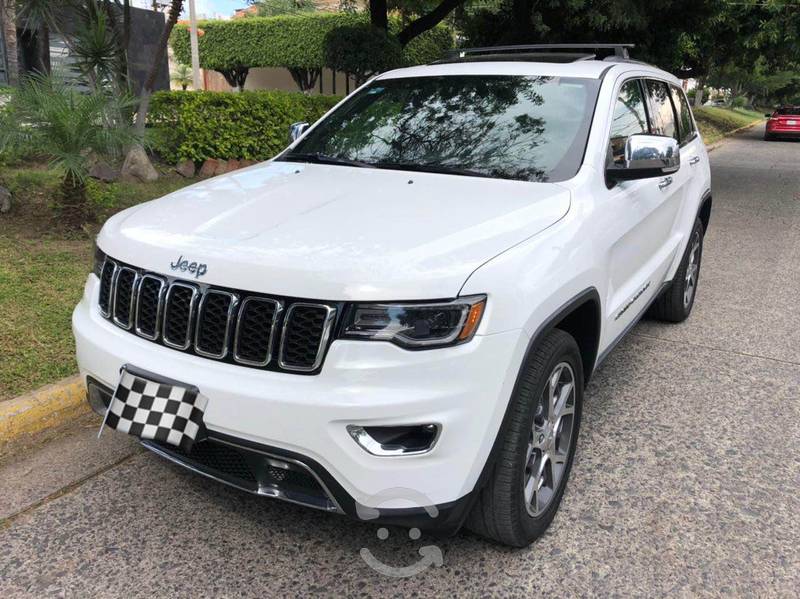 Grand Cherokee LIMITED Seminueva Impecable en Zapopan,