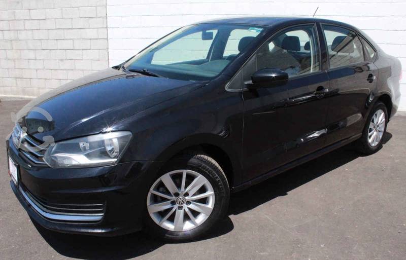 Volkswagen Vento p Comfortline L4/1.6 Man en