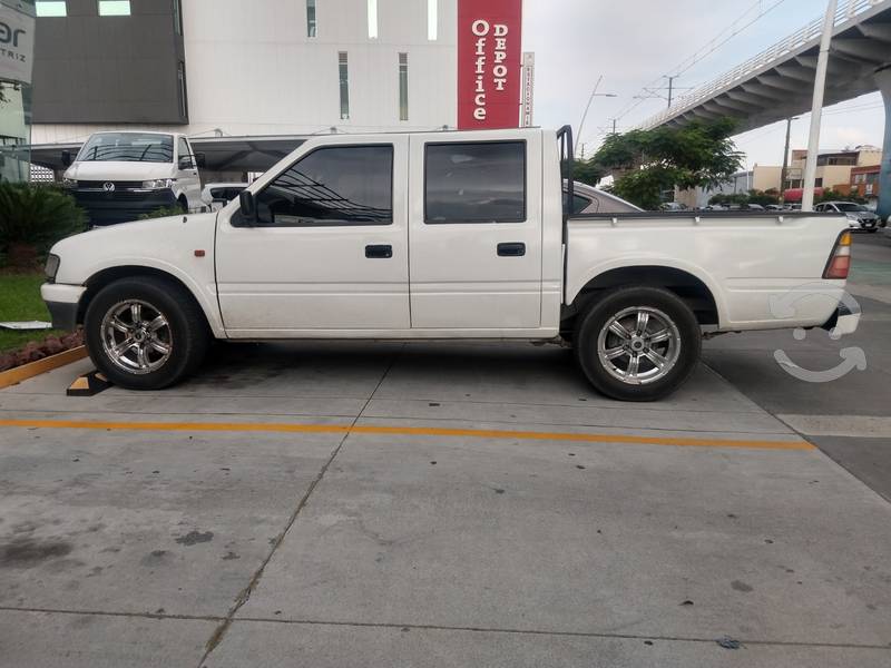 Chevrolet Luv doble cabina en Guadalajara, Jalisco por