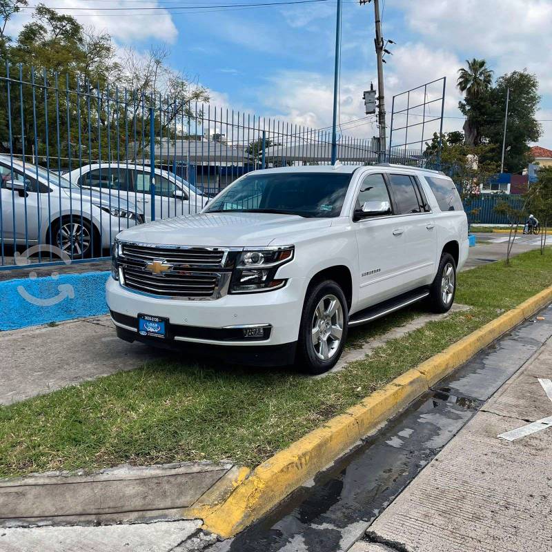Chevrolet Suburban Premier  en Guadalajara, Jalisco por