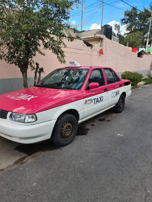 Pintado como taxi, venta con o sin placas en Gustavo A.