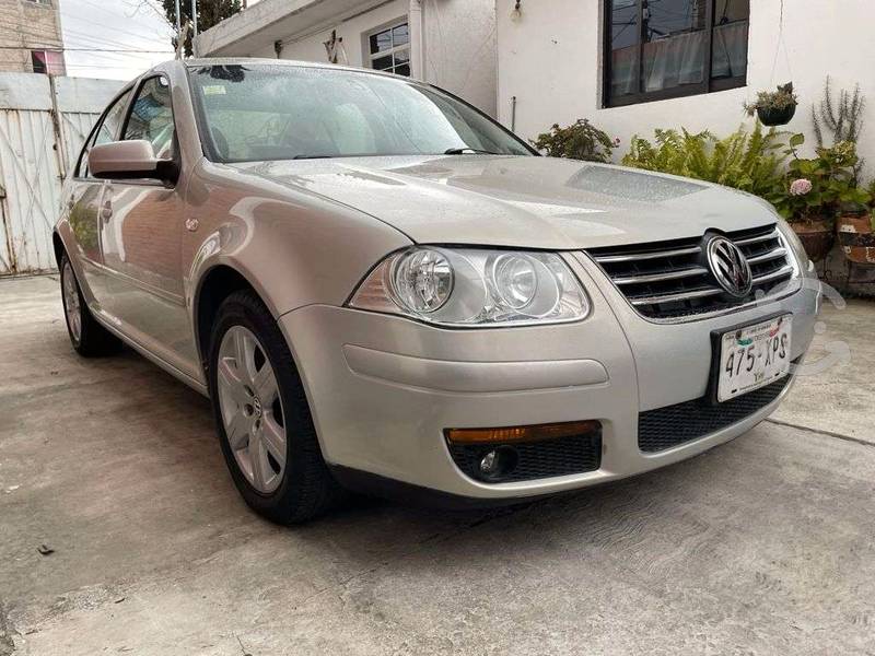 VOLKSWAGEN JETTA TRENDLINE 2.0 PIEL QUEMACOCOS en Iztacalco,