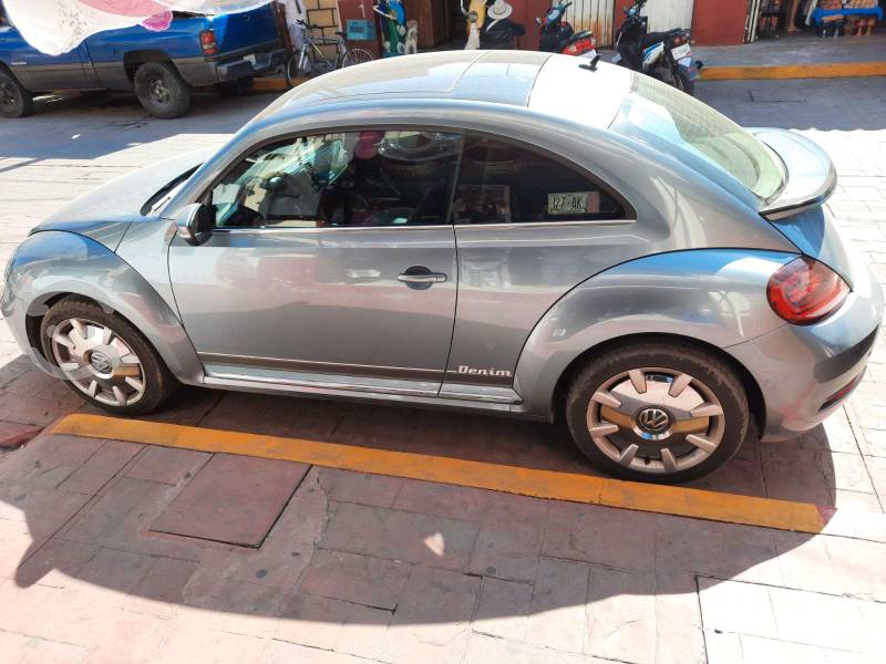 VW Beetle Sport Denim  en Xochitepec, Morelos por