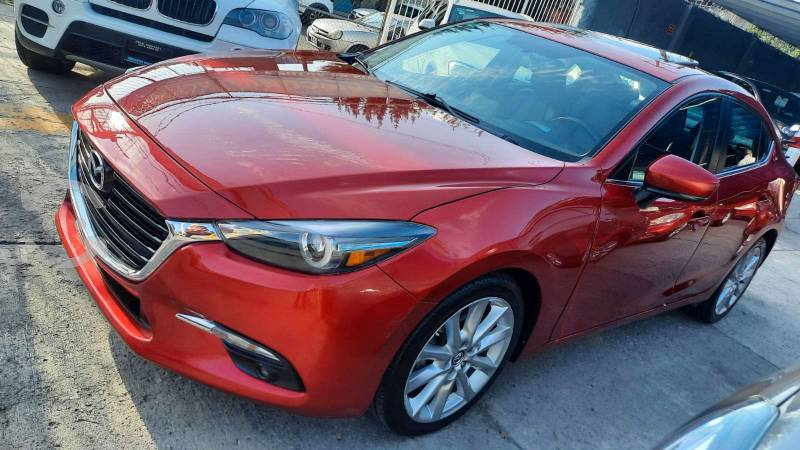 MAZDA 3 TOURING  IMPECABLE FACTURA ORIGINAL en