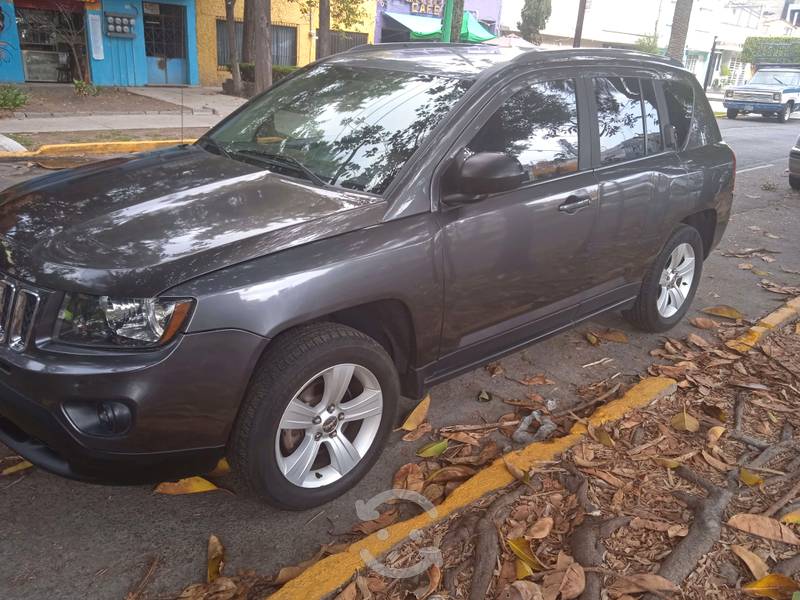 bonita Camioneta Jeep muy cuidado en Coyoacán, Ciudad de