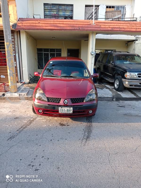Renault Clio en San Nicolás de los Garza, Nuevo León por