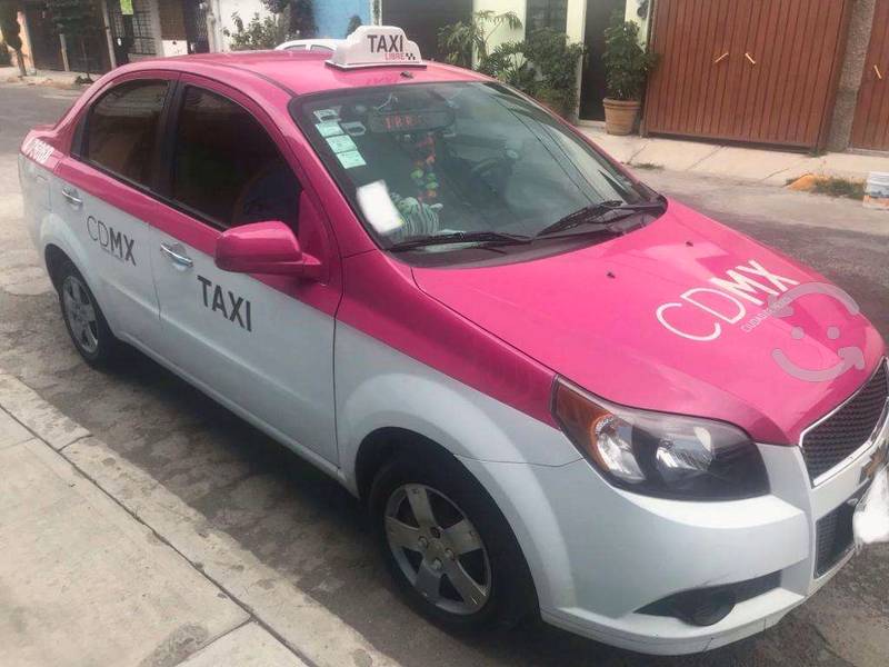 Se vende Taxi Aveo  con placas en Iztapalapa, Ciudad de