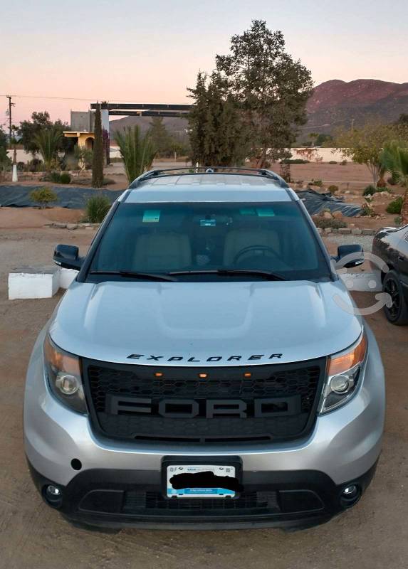 Ford Explorer  XLT V6 en Mexicali, Baja California por