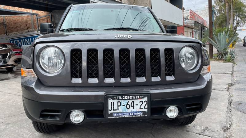 jeep patriot sport  como nueva en Guadalajara, Jalisco