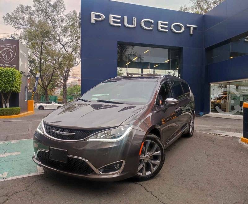 Chrysler Pacifica p Limited Platinum en Coyoacán,