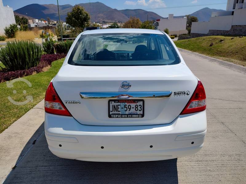 Nissan Tiida  en Tlajomulco de Zúñiga, Jalisco por