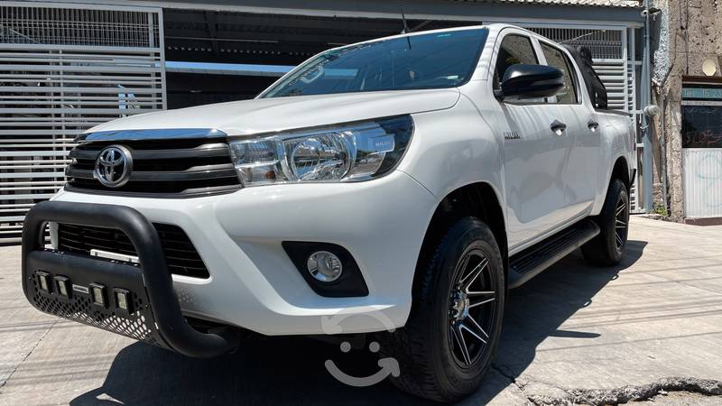 TOYOTA HILUX D. CAB  COMO NUEVA en Guadalajara, Jalisco