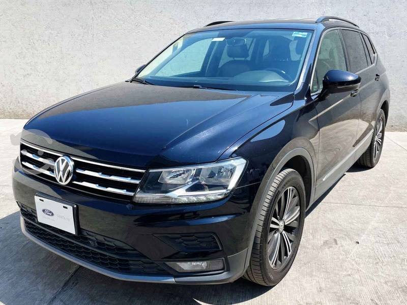 Volkswagen Tiguan p Confortline L4/1.4/T Aut en