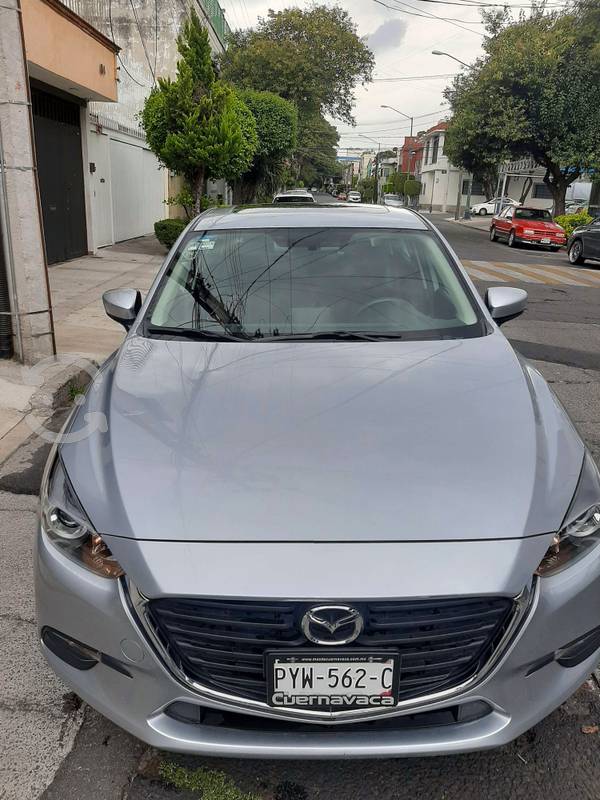 Mazda 3 sedan inmejorables condiciones estandar en Benito