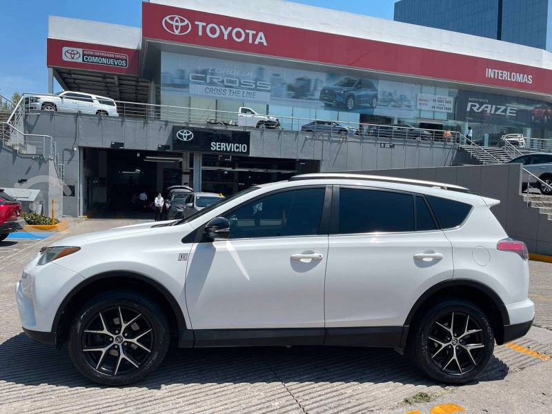 Impecable Camioneta Toyota Rav4 SE Modelo  en