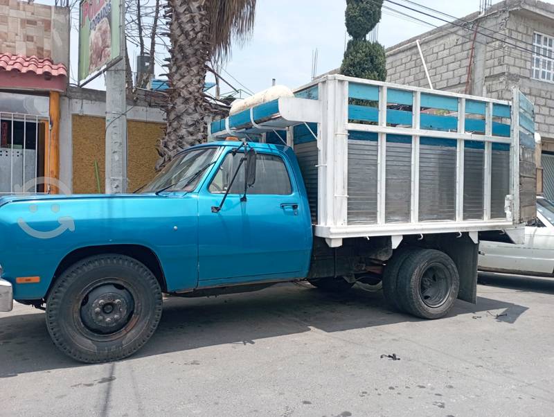 Dodge d350 pickup en Valle de Chalco Solidaridad, Estado de