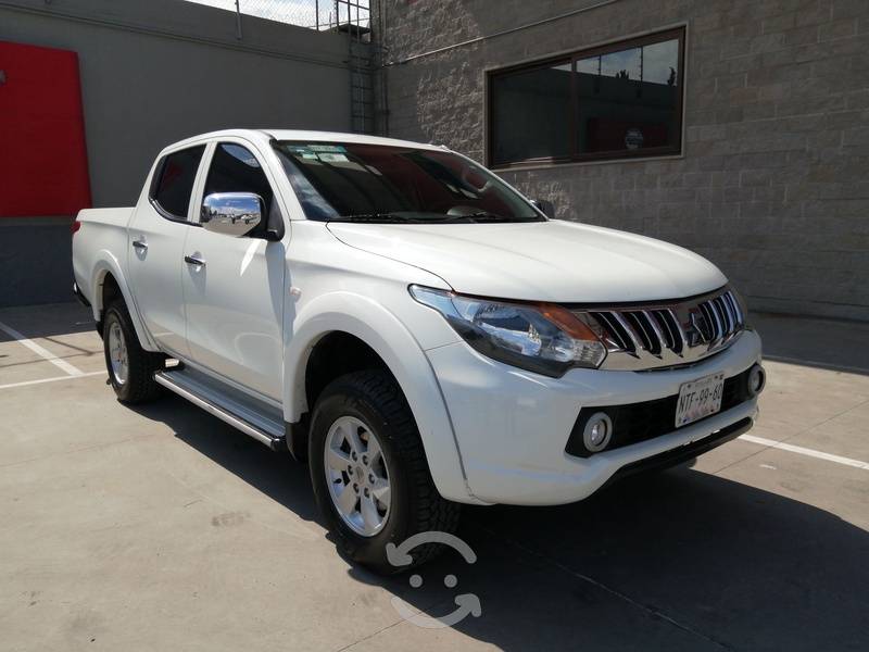 Mitsubishi L Cabina Doble 4x2 Mt en Cuautitlán