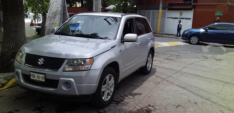 Preciosa Suzuki Grand Vitara en Naucalpan de Juárez, Estado