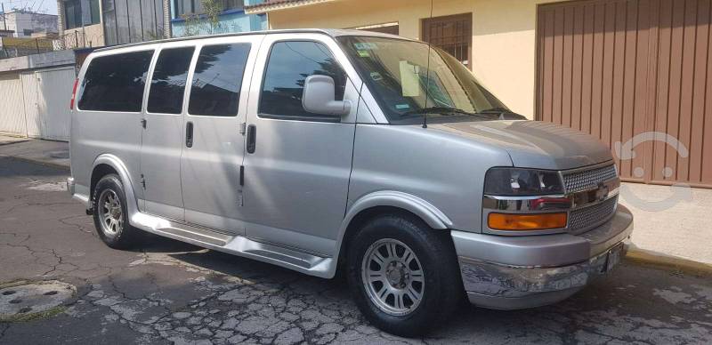 Chevrolet Express Van  km Lujo y Confort en