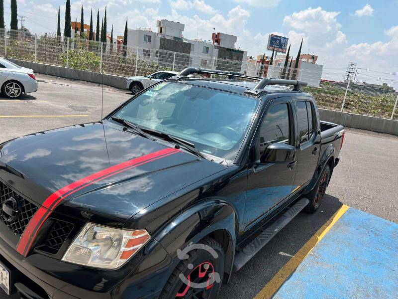 NISSAN FRONTIER CREW CAB PRO 4X 4X4 V6 en Querétaro,