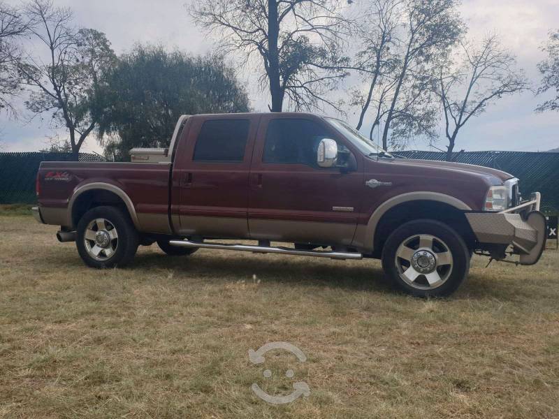 Ford F-250 King Ranch Diesel 4x4 Impecable en Texcoco,