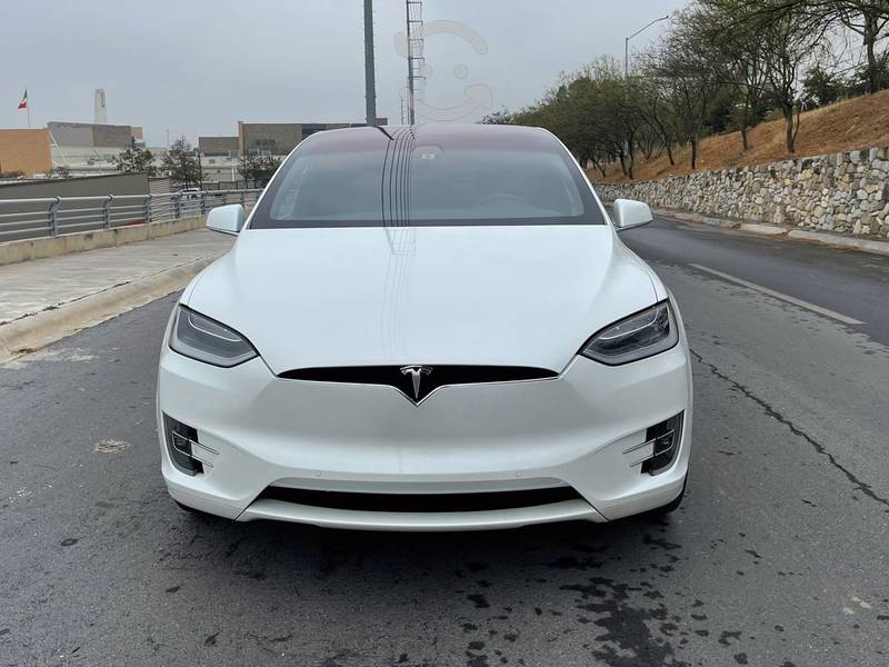Tesla Model X 75D All-Wheel Drive  en Monterrey, Nuevo
