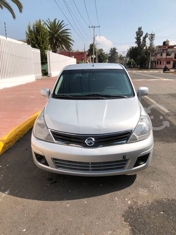 Nissan Tiida  en Ecatepec de Morelos, Estado de México