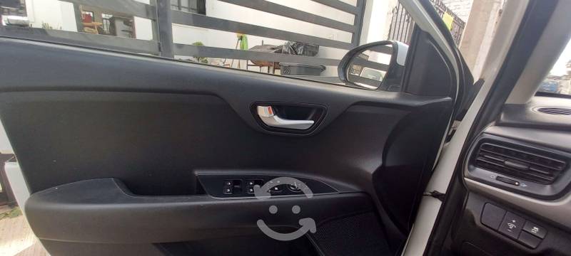 Kia Rio Sedan  en Guadalajara, Jalisco por $ |