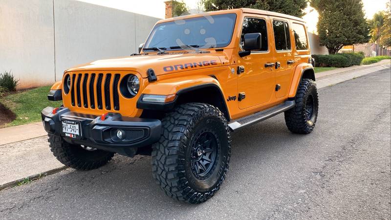 Jeep Wrangler Sahara  en Tepatitlán de Morelos, Jalisco