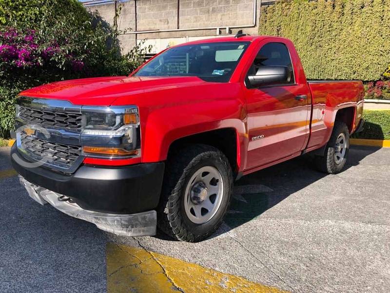 Chevrolet Silverado  en Guadalajara, Jalisco por $