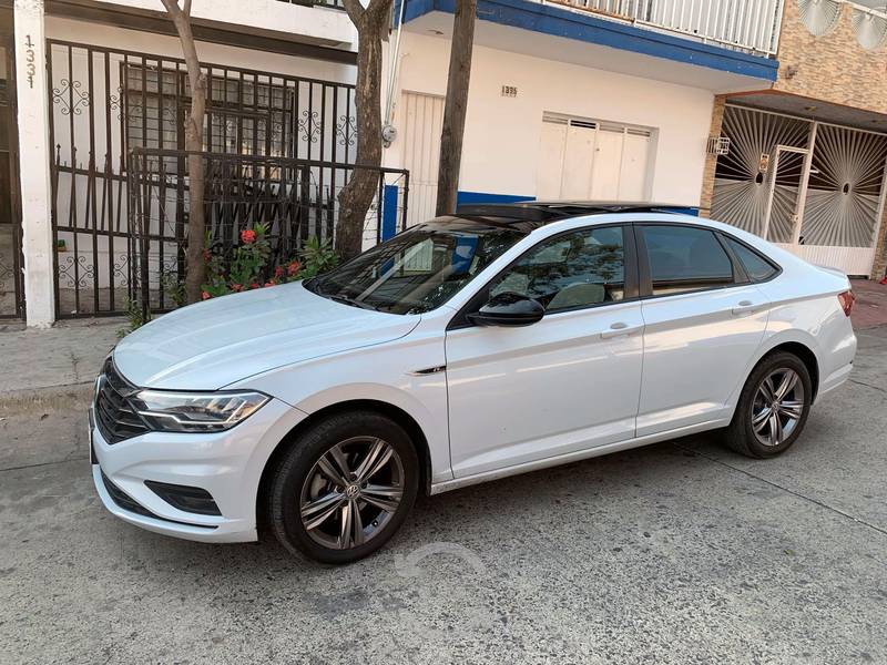 VW Blanco Plata excelnte trato en Guadalajara, Jalisco por